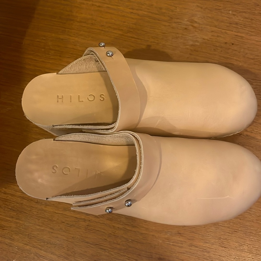 Hilo’s Clogs